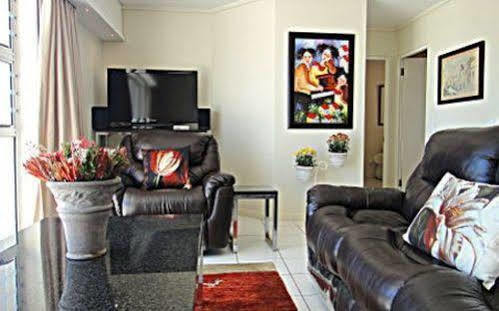 Blouberg Beachfront Accommodation 布鲁堡史特兰 外观 照片