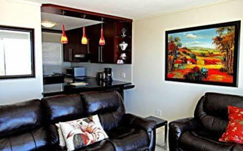 Blouberg Beachfront Accommodation 布鲁堡史特兰 外观 照片